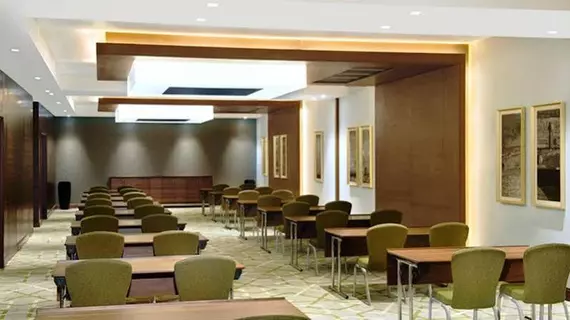 Hilton Garden Inn Dubai Al Muraqabat | Dubai - Deira