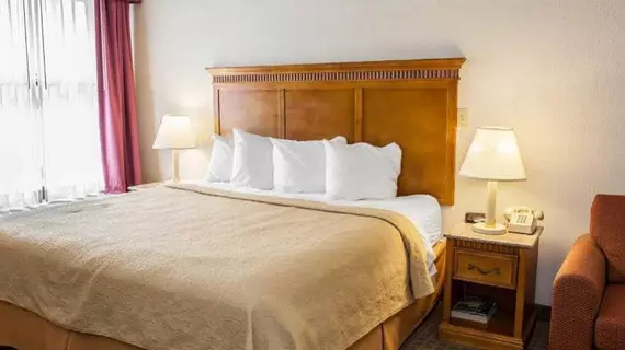 Quality Inn & Suites Shelbyville | Indiana - Indianapolis (ve civarı) - Shelbyville