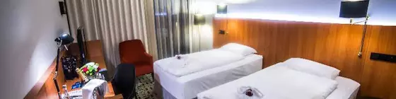 Hotel NH Prague City | Prag - Městská čast Praha 5 (en büyük Prag ilçesi) - Smichov