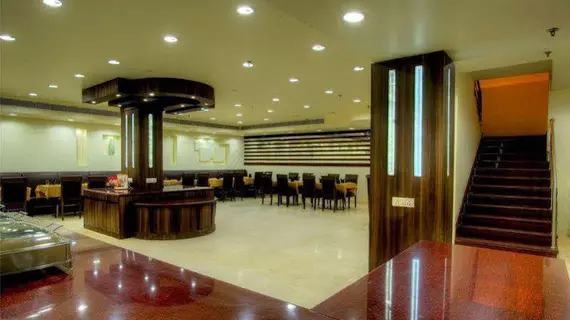 Hotel Regent Intercontinental | Batı Delhi - Ulusal Eyalet Başkenti Delhi - Delhi (ve civarı) - Yeni Delhi - Karol Bagh