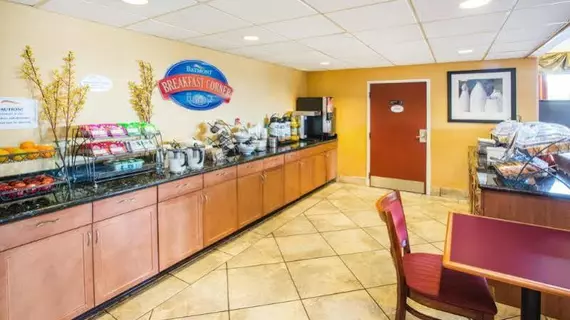 Baymont Inn & Suites Mobile | Alabama - Mobile (ve civarı) - Mobile