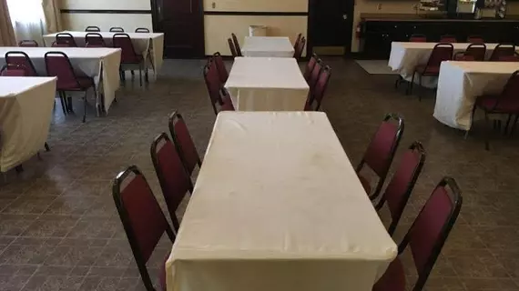 Quality Inn & Suites Artesia | Kaliforniya - Los Angeles County - Artesia