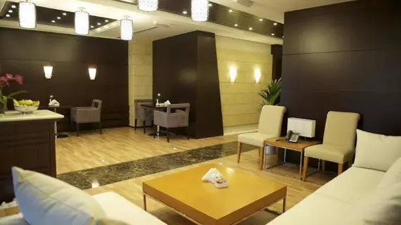 Grand Belle Vue Hotel Apartment | Dubai - Dubai