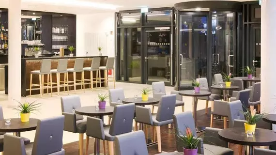 Star Inn Stuttgart AirportMesse by Comfort | Baden-Wuerttemberg - Rems-Murr-Kreis - Stuttgart (ve civarı) - Stuttgart