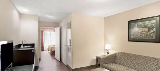 Baymont Inn and Suites Atlanta Airport South | Georgia - Atlanta (ve civarı) - College Park