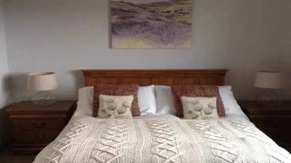 Ronan House B&B | İskoçya - Scottish Highlands - Portree - Greshornish