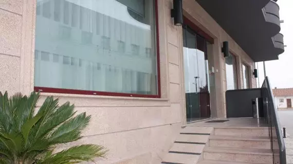 Dom Joao Hotel | Centro - Santarem Bölgesi - Entroncamento