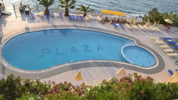 Plaza Hotel | Ege Adaları - Kilimli (Kelemez) - Massouri