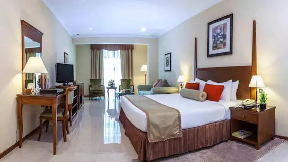 The Country Club Hotel Dubai | Dubai - Dubai