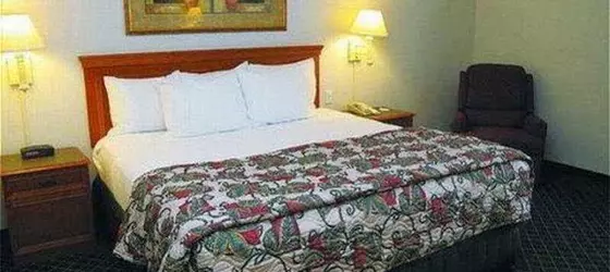 La Quinta Inn & Suites St. Louis Westport | Missouri - St. Louis (ve civarı) - Maryland Heights