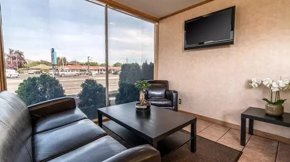 Rodeway Inn and Suites | Washington - Yakima