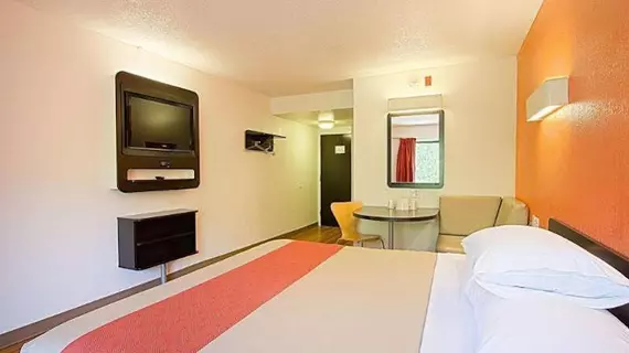 Motel 6 East Brunswick | New Jersey - Franklin Township - Somerset (ve civarı) - East Brunswick