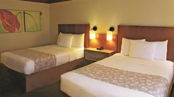 La Quinta Inn & Suites Houston Southwest | Teksas - Houston (ve civarı) - Houston