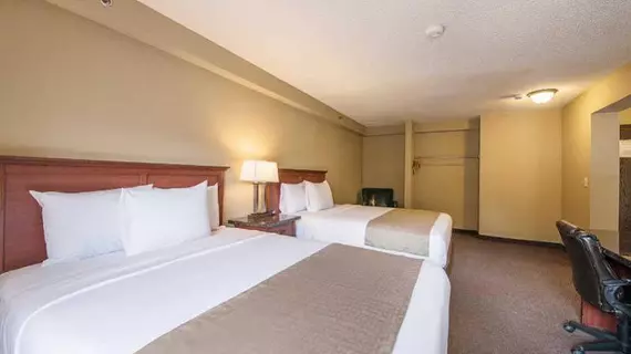 RODEWAY INN & SUITES | Oregon - Portland (ve civarı) - Portland