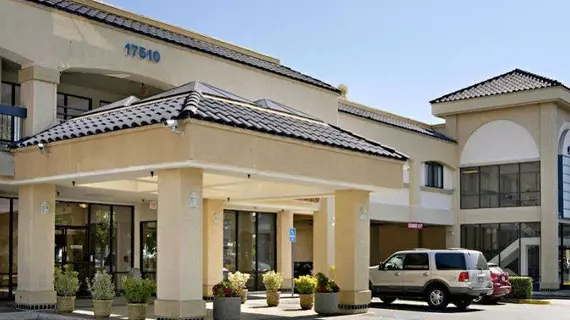 Days Inn & Suites Artesia | Kaliforniya - Los Angeles County - Artesia