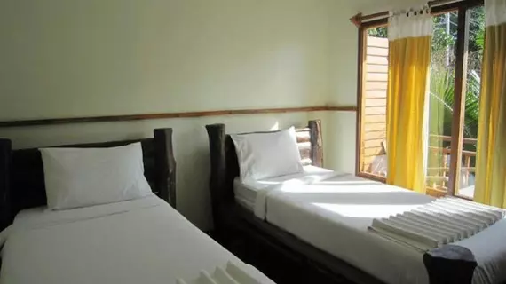 Phuttachot Resort Phi Phi | Krabi İli - Ko Phi Phi