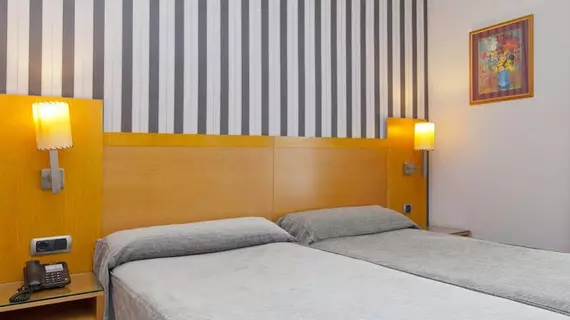 Hotel Lyon | Katalonya - Barselona (ve civarı) - Ciutat Vella - Sant Pere