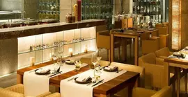 Four Seasons Hotel Mumbai | Maharaştra - Raigad - Bombay (ve civarı) - Bombay - Worli