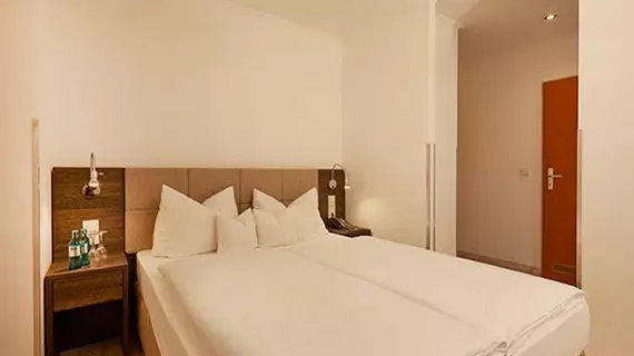 Ramada Landhotel Nürnberg | Bavyera - Orta Franconia