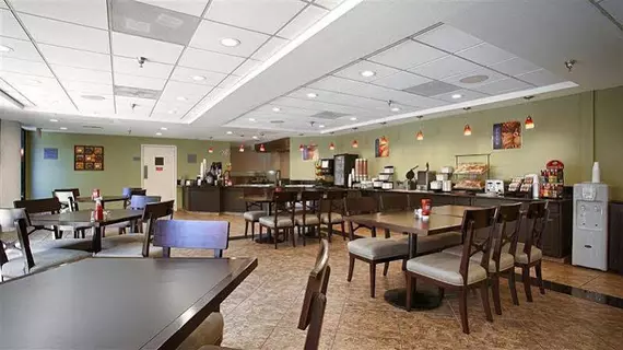 Best Western Plus Irvine Spectrum Hotel | Kaliforniya - Orange County - Lake Forest