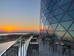 Hyatt Capital Gate Hotel | Abu Dabi