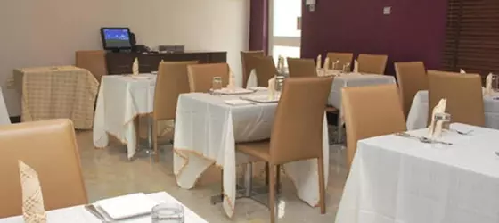 Le Paris Continental Lagos | Lagos (ve civarı) - Lekki - Lekki Kademe 1