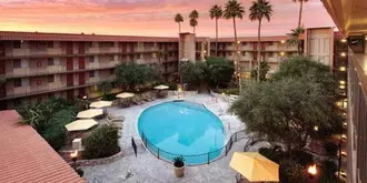 Embassy Suites by Hilton Phoenix Airport