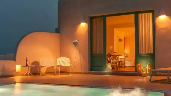 Neptune Luxury Spa Suites | Ege Adaları - Santorini