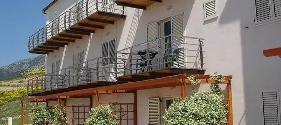 Villa Lara Apartments | Split-Dalmaçya - Bol