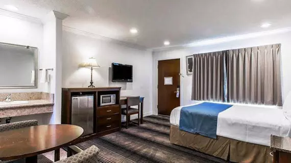 Rodeway Inn & Suites Pacific Coast Highway | Kaliforniya - Los Angeles County - Harbor City