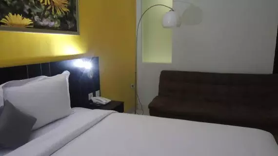 J Hotel - Bandara Soekarno Hatta | West Java - Cakarta (ve civarı) - Tangerang