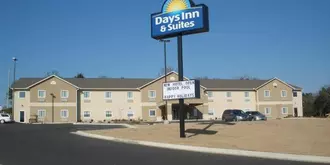 Days Inn & Suites Cabot