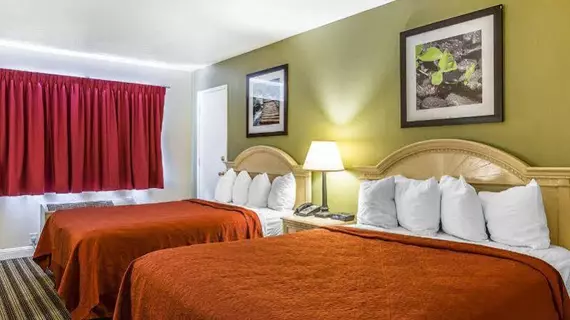 Quality Inn Salinas | Kaliforniya - Monterey (ve civarı) - Salinas