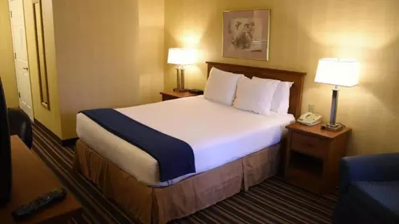 Howard Johnson Inn - Newport Area/Middletown | Rhode Adası - Newport (ve civarı) - Middletown