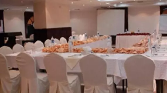 Dana Plaza Hotel | Amman İli - Amman (ve civarı) - Amman