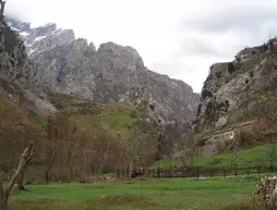 Posada de Montanero | Kastilya ve Leon - Leon (vilayet) - Posada de Valdeon - Caín