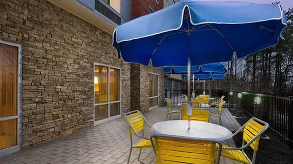 Fairfield Inn & Suites Arundel Mills BWI Airport | Maryland - Baltimore (ve civarı) - Hanover