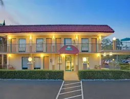 Days Inn Clearwater/Central | Florida - St. Petersburg - Clearwater (ve civarı) - Clearwater