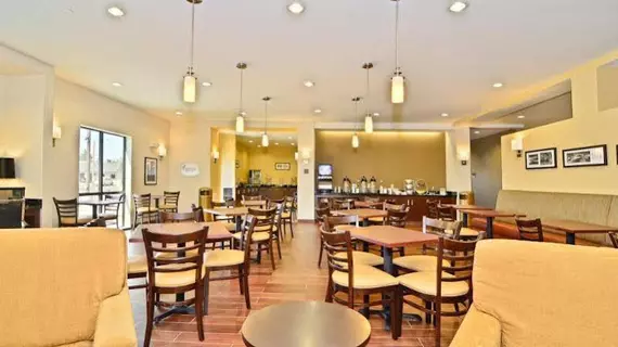 Sleep Inn & Suites Miles City | Montana - Miles City