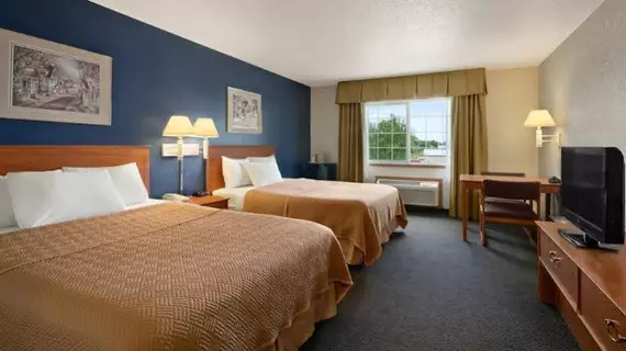 Travelodge & Suites Fargo Moorhead | Minnesota - Moorhead