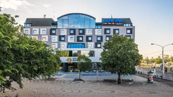 Park Inn by Radisson Danube Bratislava | Bratislava - Bratislava (ve civarı) - Bratislava - Stare Mesto