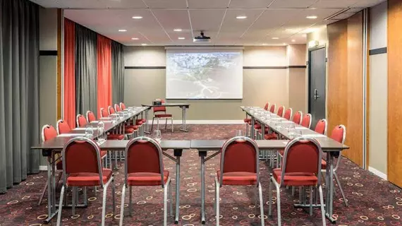 Hotel Mercure Saint Quentin En Yvelines Centre | Ile-de-France - Yvelines (bölge) - Montigny-le-Bretonneux