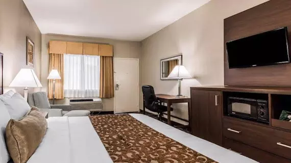 Clarion Inn & Suites John Wayne Airport | Kaliforniya - Orange County - Santa Ana