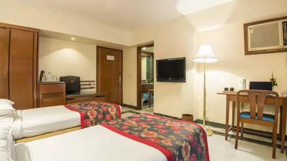 Hotel Parle International | Maharaştra - Raigad - Bombay (ve civarı) - Bombay - Malad - Batı Banliyöleri