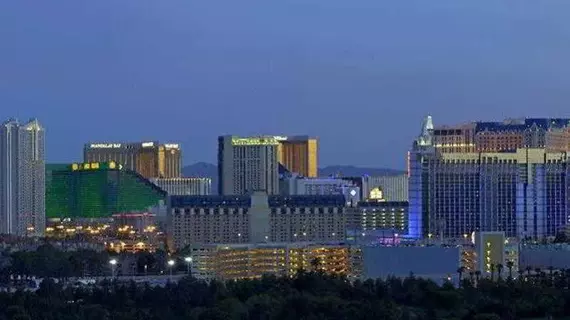 Residence Inn by Marriott Las Vegas Convention Center | Nevada - Clark County - Las Vegas (ve civarı) - Las Vegas