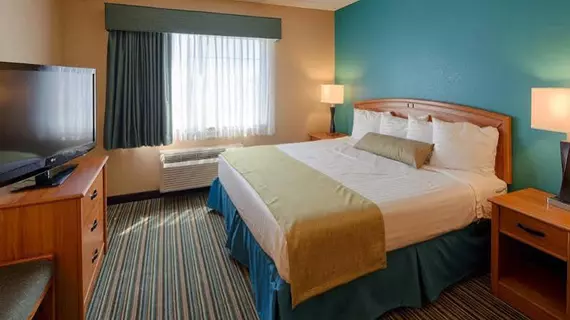 Best Western Governors Inn and Suites | Kansas - Wichita (ve civarı) - Viçita