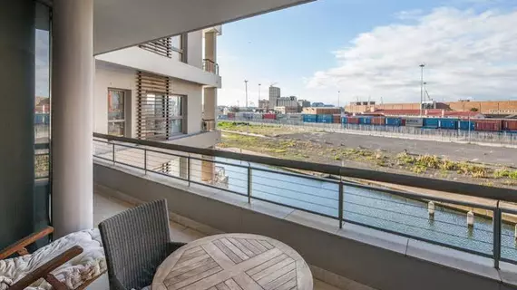 Canal Quays Luxury Apartments | Western Cape (il) - West Coast DC - Drakenstein - Cape Town (ve civarı) - Cape Town