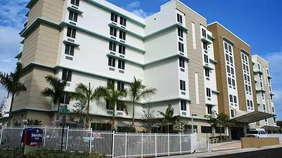 Springhill Suites Miami Airport East/Medical Center | Florida - Miami (ve civarı) - Miami