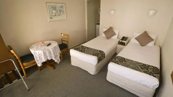 Tudor Court Motor Lodge | Auckland Bölgesi - Auckland (ve civarı) - Auckland