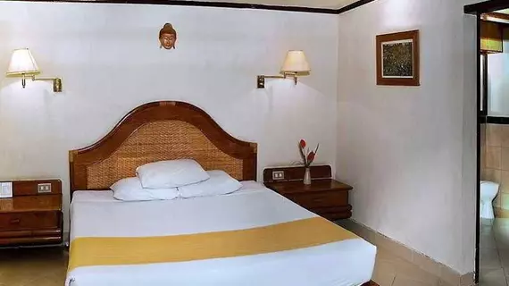 Respati Beach Hotel | Bali - Denpasar - Sanur